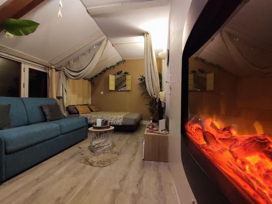 Le Cosy Fleuri Ustou